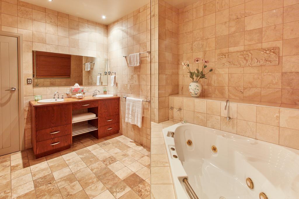Villa Gusto Luxury Accommodation Porepunkah Exterior foto